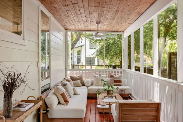 2211 Canterbury St, Austin, TX 78702