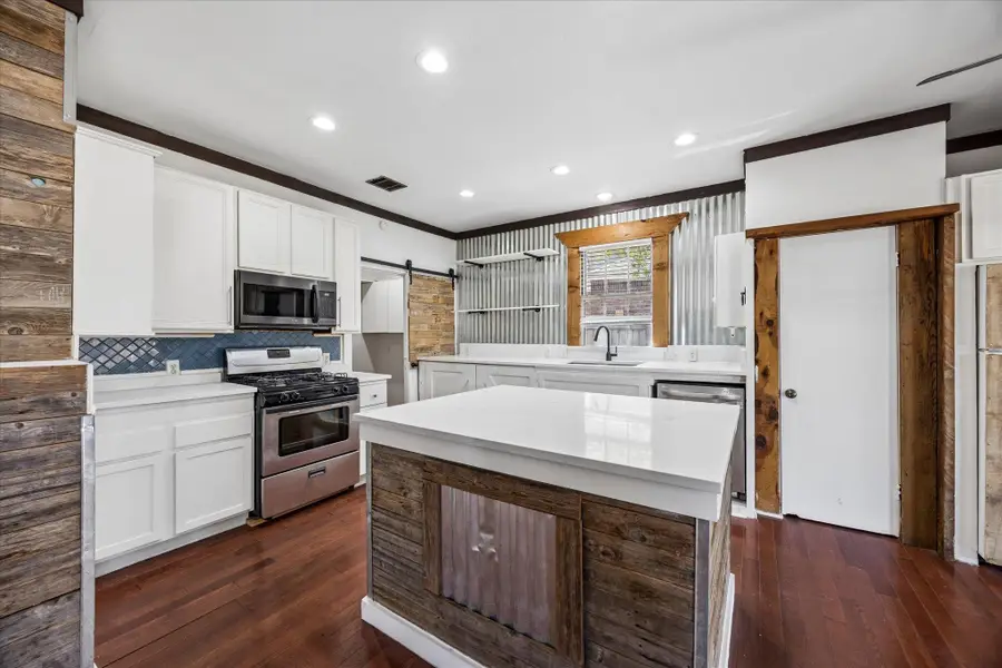 6502 Bramber Ln, Austin, TX 78754 - #2