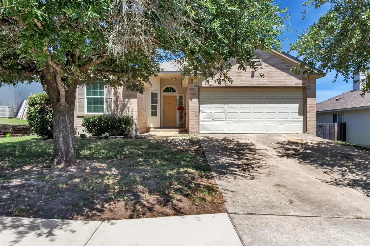 411 Estate Dr, Hutto, TX 78634 - #1