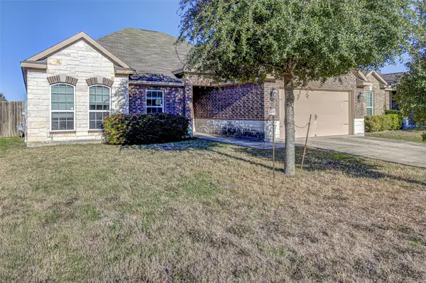 1240 Twin Estates Dr, Kyle, TX 78640
