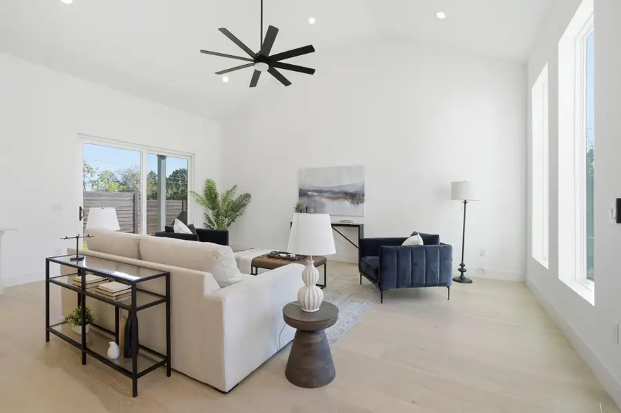 400 Post Road Dr, Austin, TX 78704 - #3