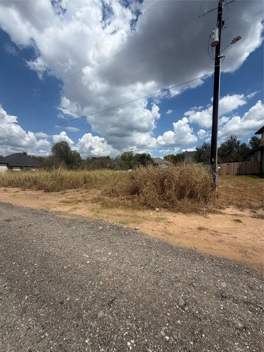 Lot 918 Waimanalo Dr, Bastrop, TX 78602 - #2