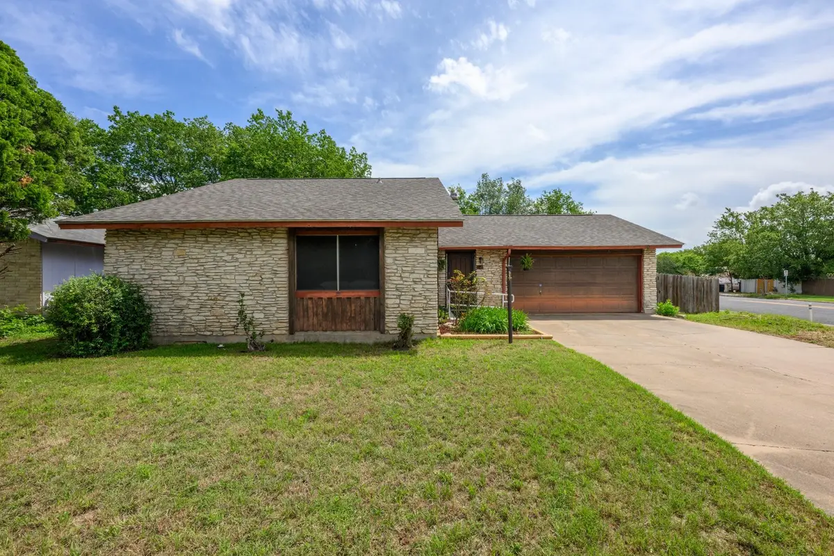 4714 Lambs Ln, Austin, TX 78744 - #1