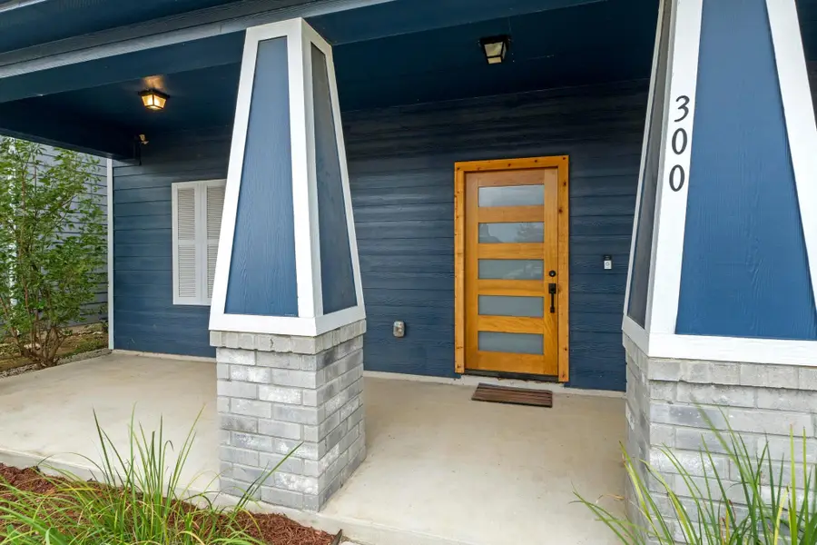 300 Eagle Lake Dr, Hutto, TX 78634 - Image #3