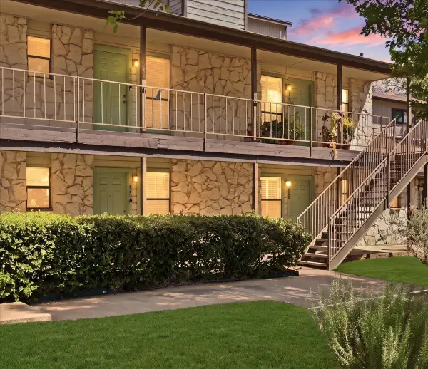 4307 S 1st St #206, Austin, TX 78745