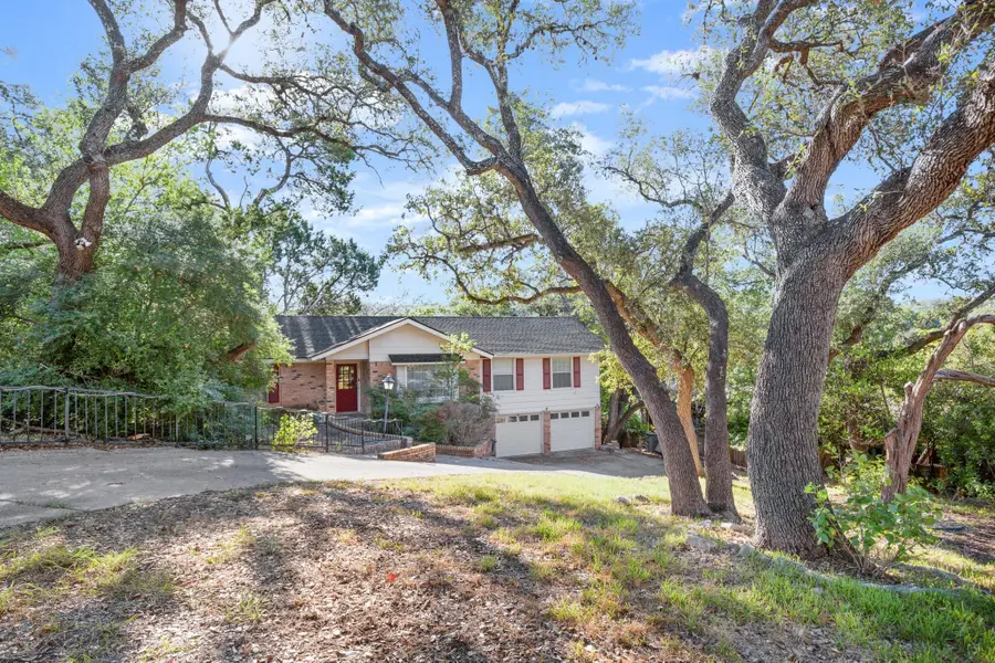 3509 Hillbrook Cir, Austin, TX 78731 - Image #2