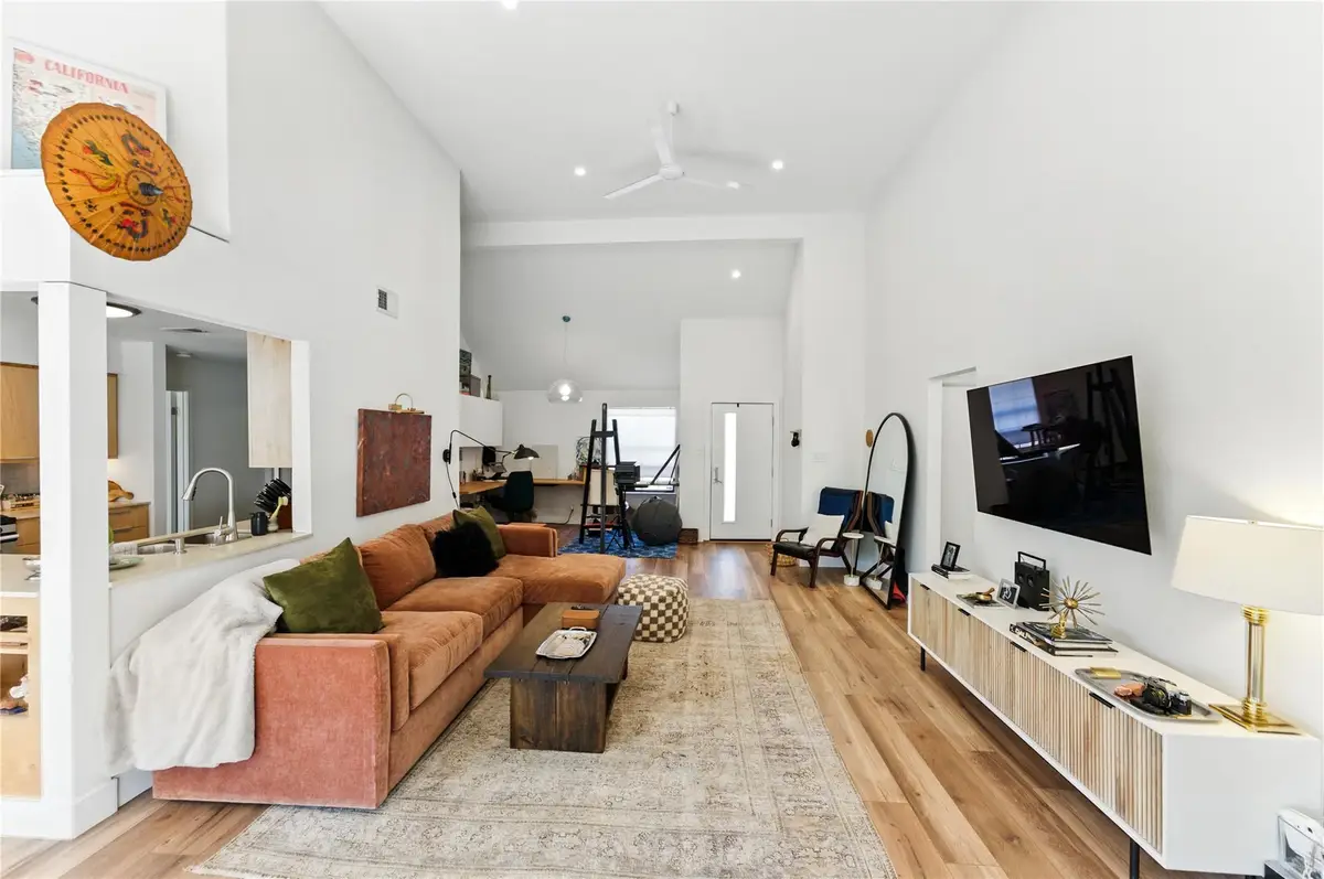 7701 Ponoma Trl, Austin, TX 78749 - #1