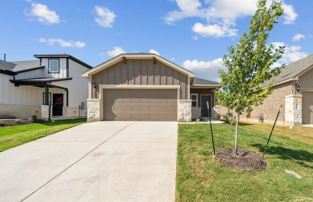 304 Kapok St, Buda, TX 78610 - Image #1