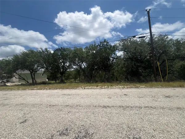 1252 Parton Rd, Canyon Lake, TX 78133