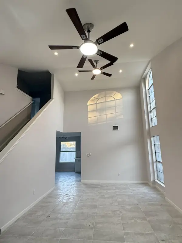 518 Tanner Trl, Pflugerville, TX 78660