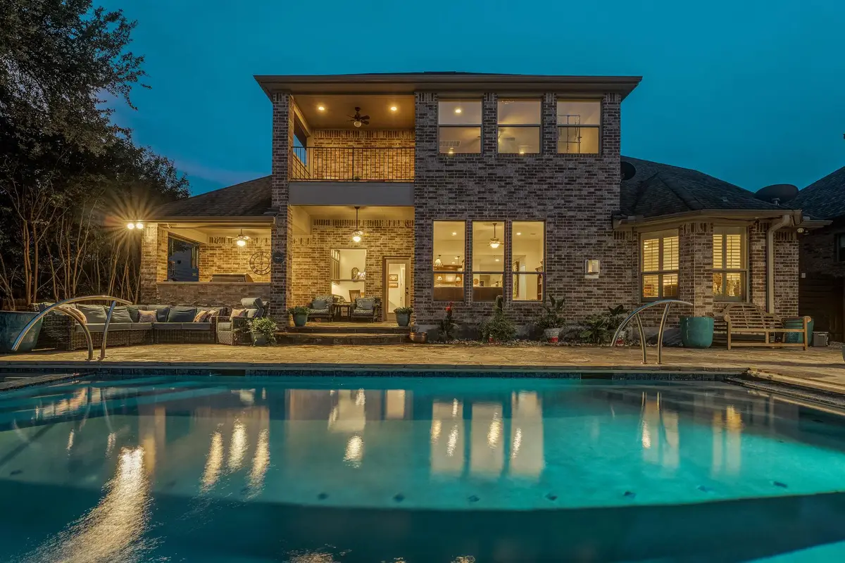 11708 Palisades Pkwy, Austin, TX 78732 - Image #1