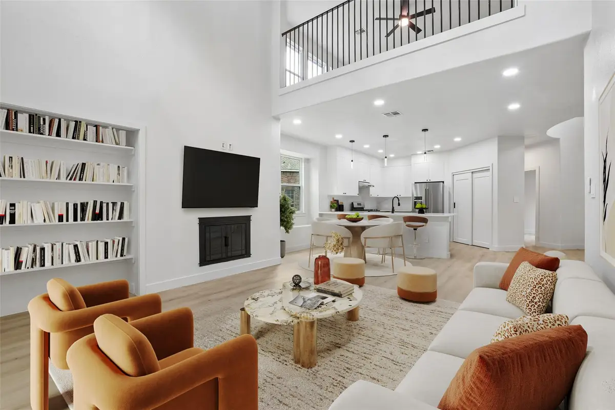 12717 Lee Park Ln, Austin, TX 78732 - #1