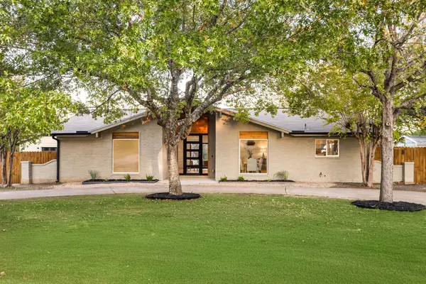 10111 Rocking Horse Rd, Austin, TX 78748