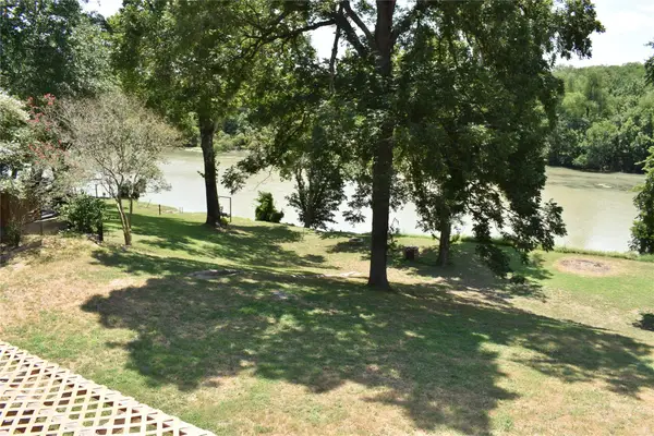 315 River Wood Dr, Bastrop, TX 78602
