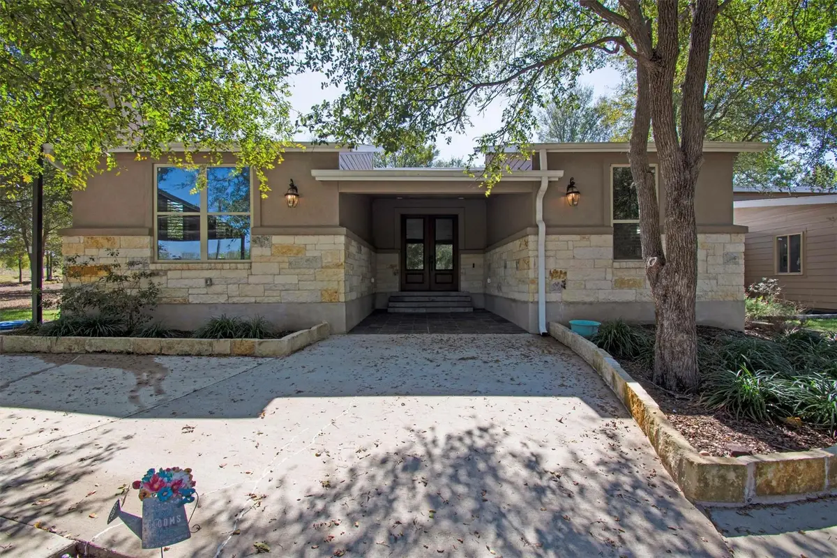 2247 Old Highway 20, McDade, TX 78650 - Image #1