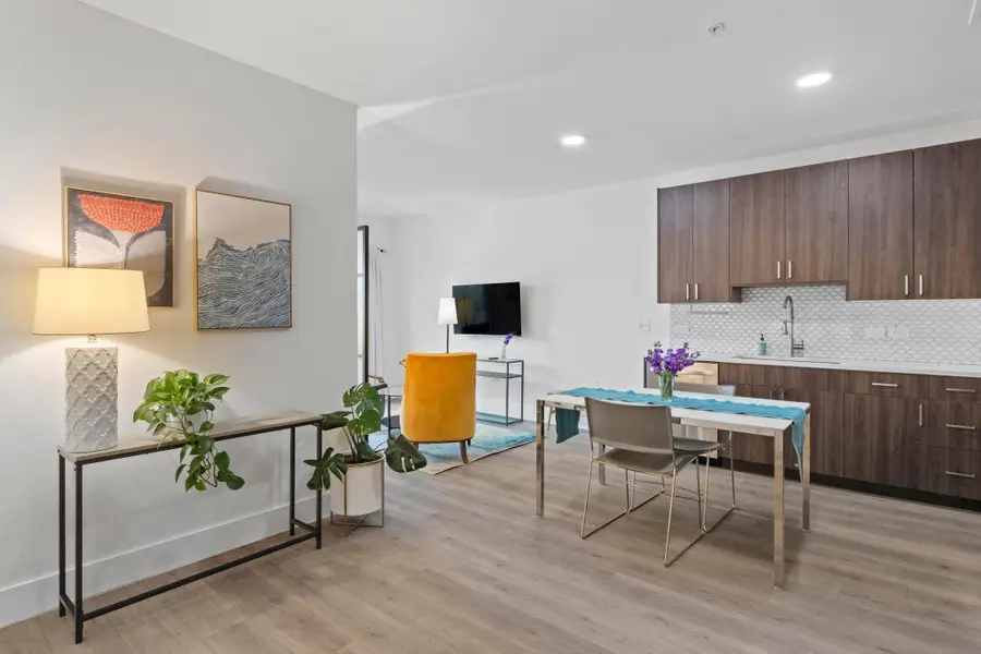 2213 Poquito St #319, Austin, TX 78722 - Image #3