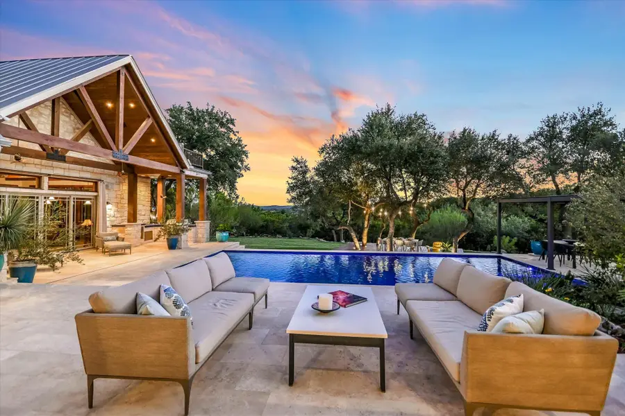 601 Crystal Creek Dr, Austin, TX 78746 - #2