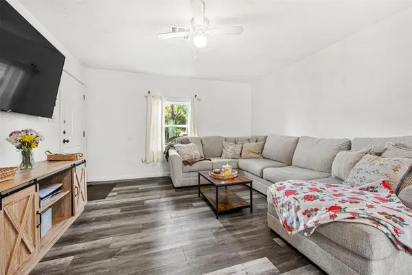 2113 Saunders St, Gatesville, TX 76528