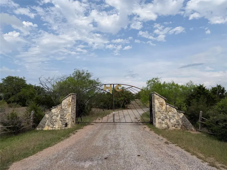 8219 Hammetts Crossing Xing, Round Mountain, TX 78663 - #2