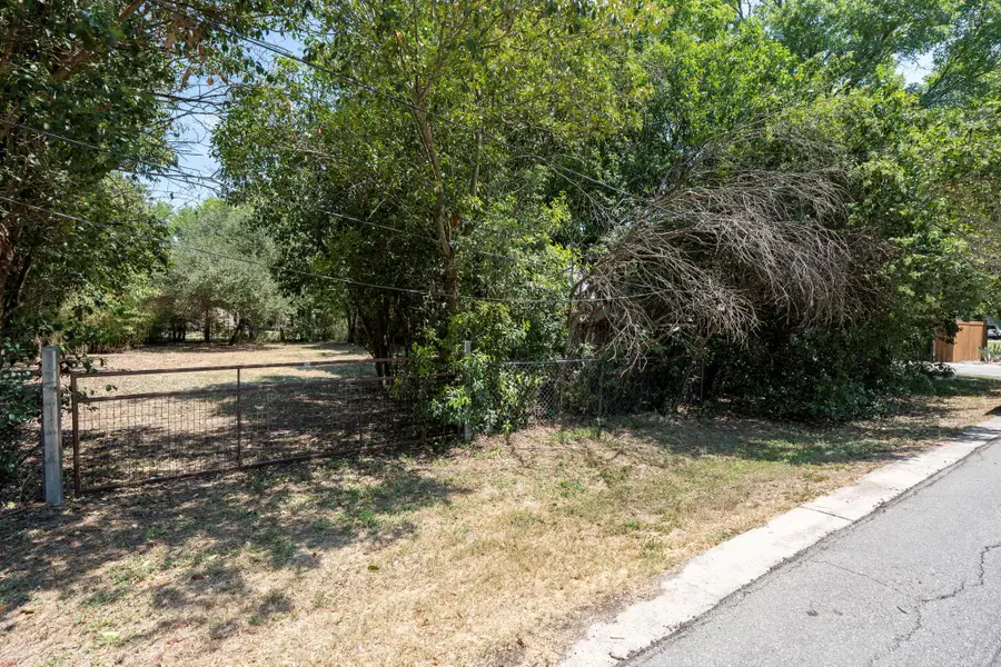 408 East St, Buda, TX 78610 - #3
