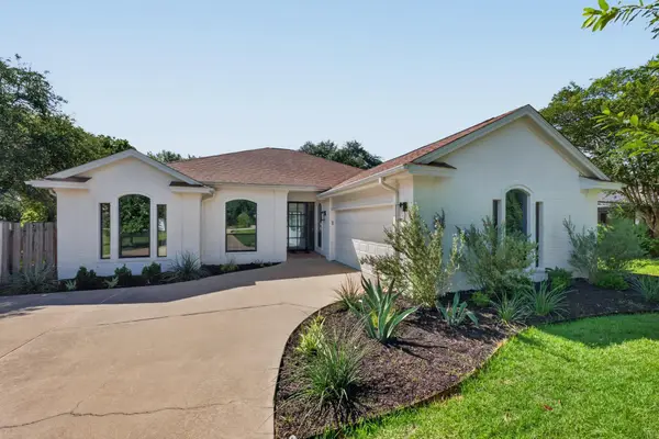 103 Copperleaf Rd, Lakeway, TX 78734