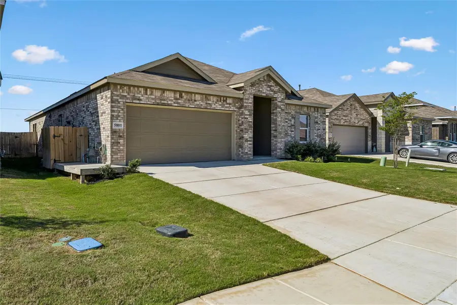 5801 Musquiz Rdg, Seguin, TX 78155 - #2