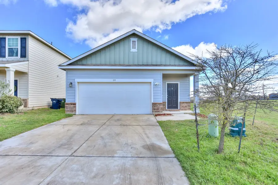 109 Helios Dr, Jarrell, TX 76537 - #3