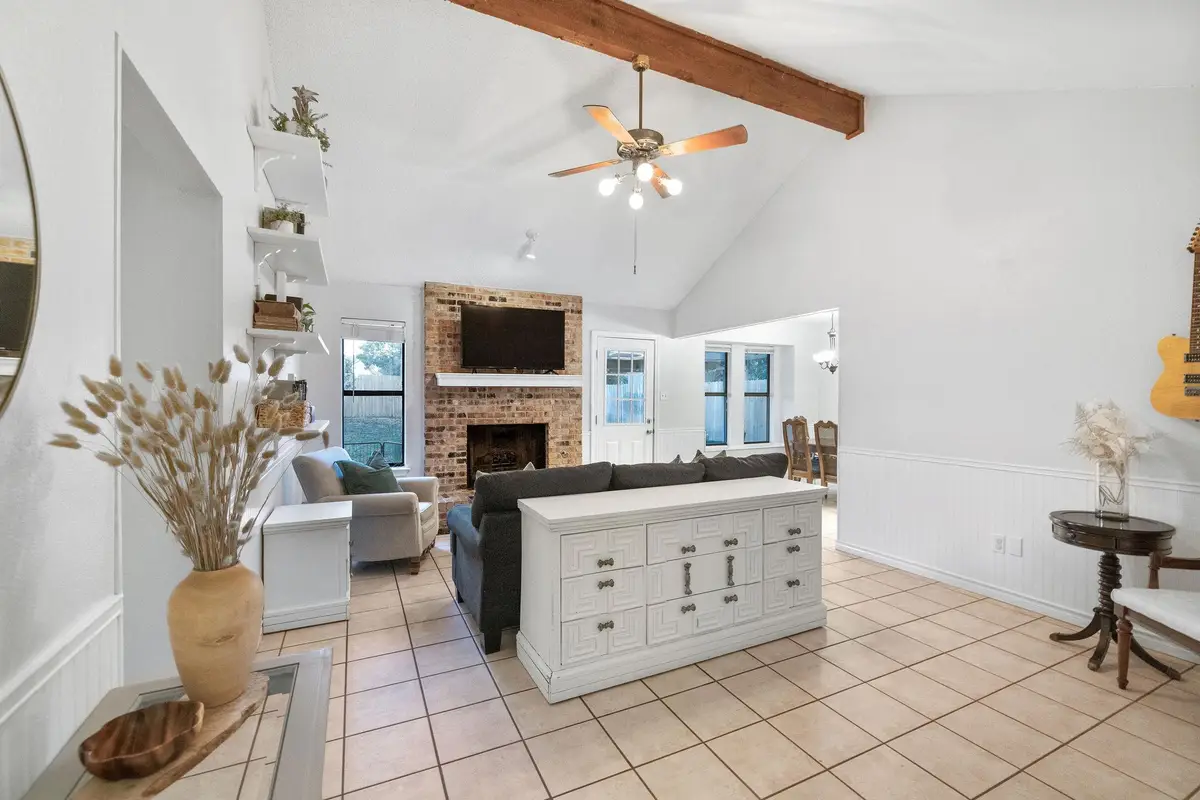 16355 Edgemere Dr, Pflugerville, TX 78660 - #1