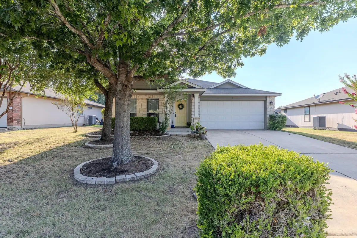 114 Creston St, Hutto, TX 78634 - #1