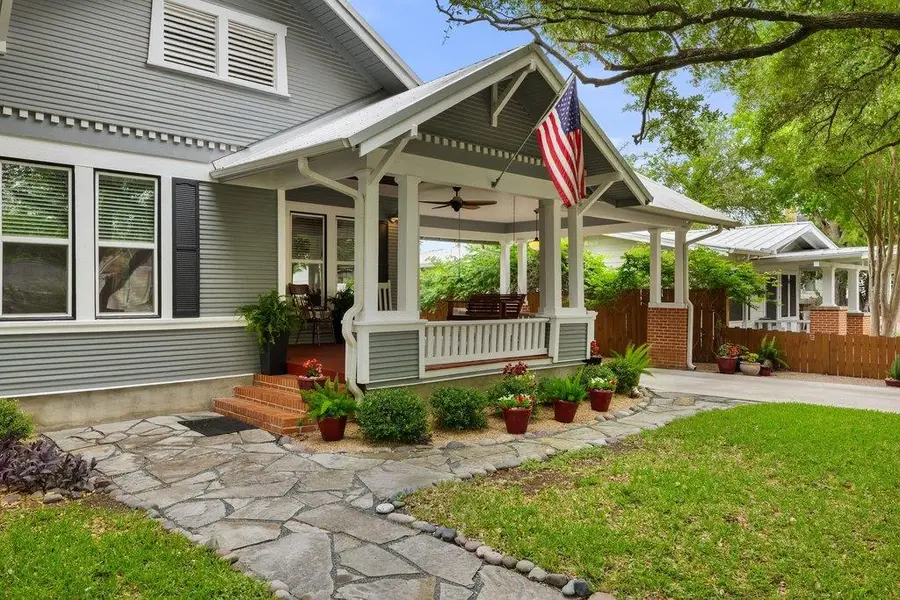 1518 Lexington St, Taylor, TX 76574 - #3