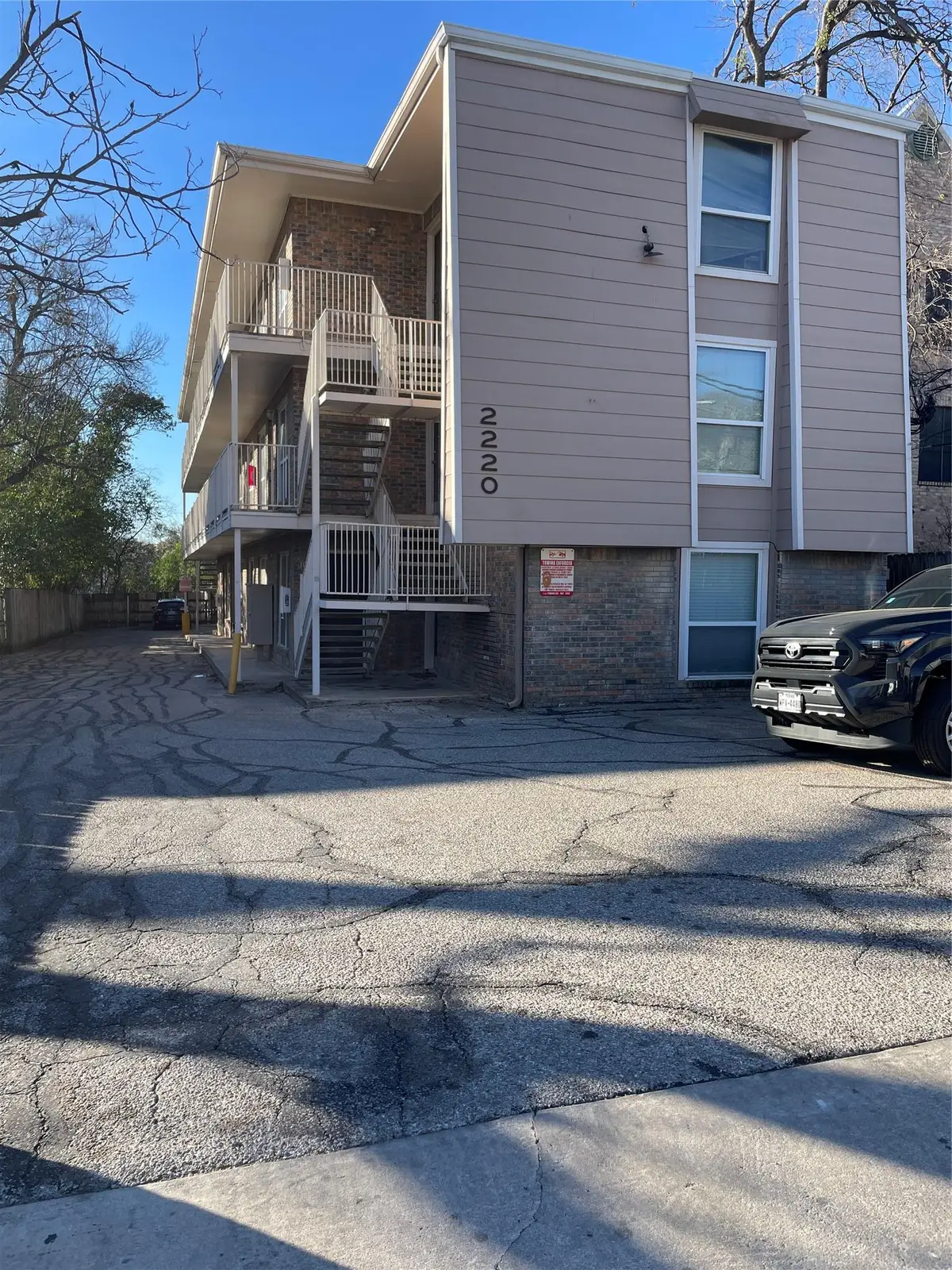 2220 Leon St #103, Austin, TX 78705 - Image #1