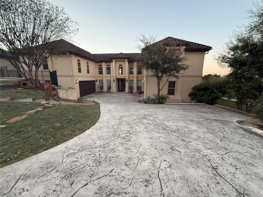 8 Monarch Oaks Ln, The Hills, TX 78738 - #2