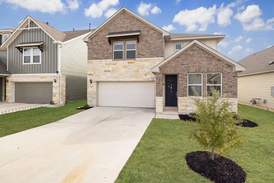 108 Greenfinch St, Hutto, TX 78634 - Image #3