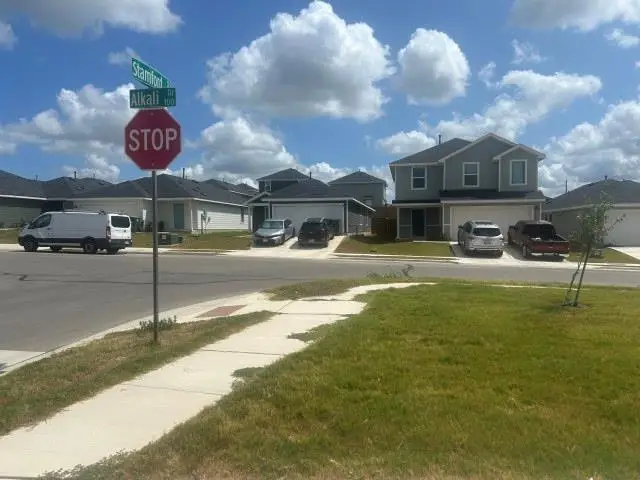 174 Stamford St, Buda, TX 78610 - #2