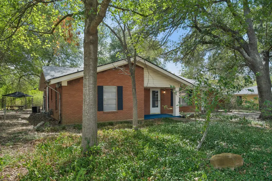 610 Mogonye Ln, Elgin, TX 78621 - #2