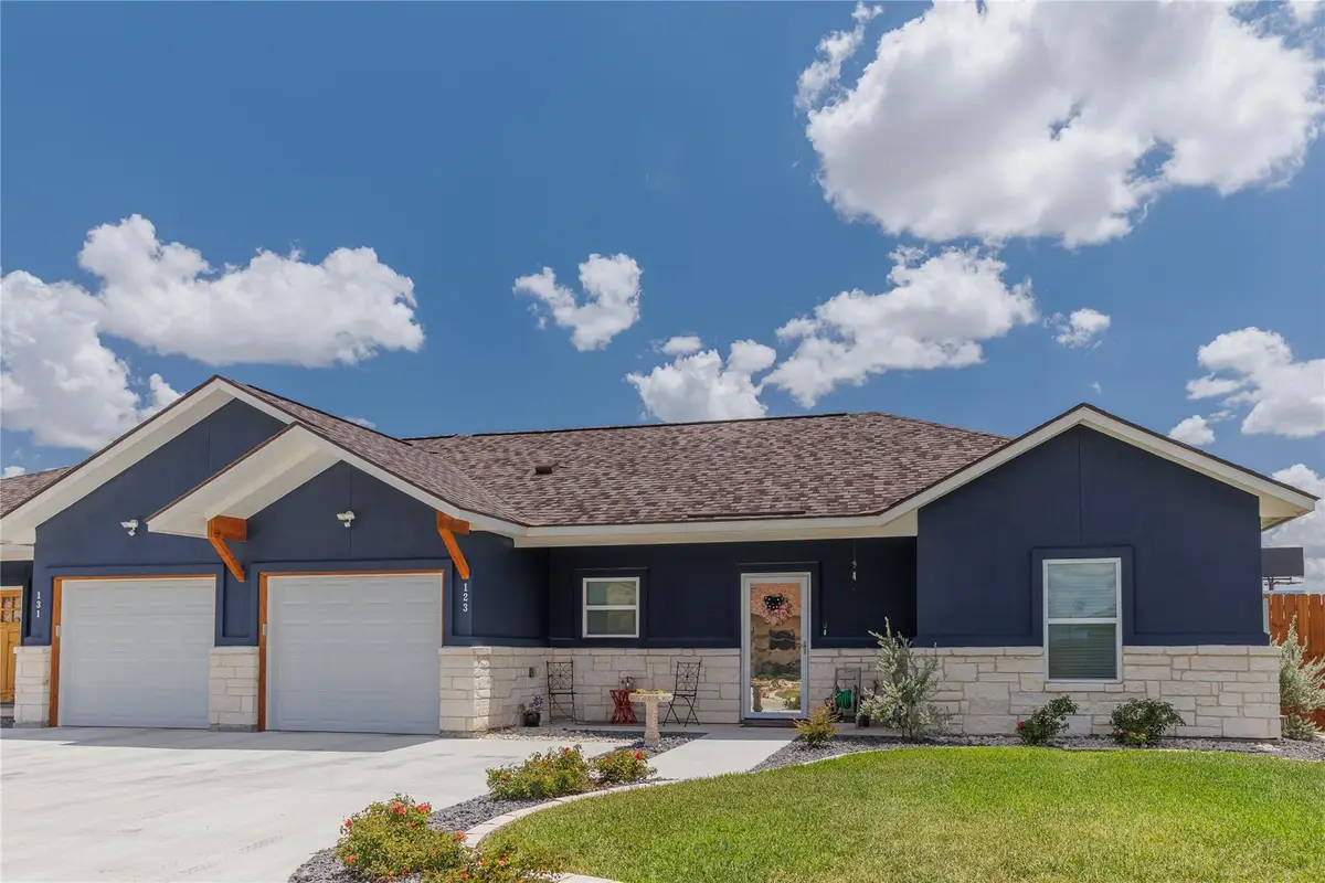 123 Navarro Xing #12-A, Seguin, TX 78155 - #1