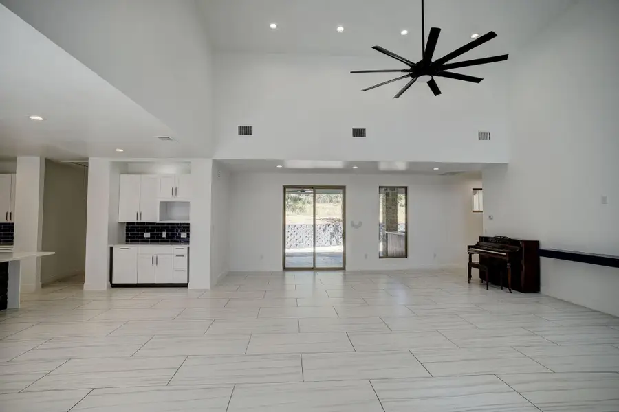 316 Tall Forest Dr, Bastrop, TX 78602 - #2