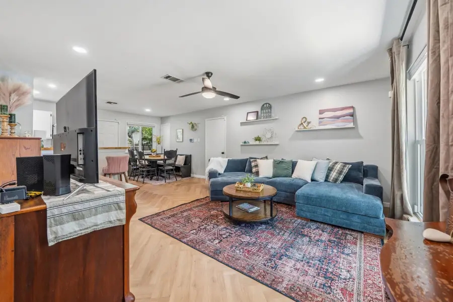 705 Dulwich St, Austin, TX 78748 - #2