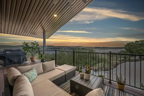 19833 Lakehurst Loop, Spicewood, TX 78669