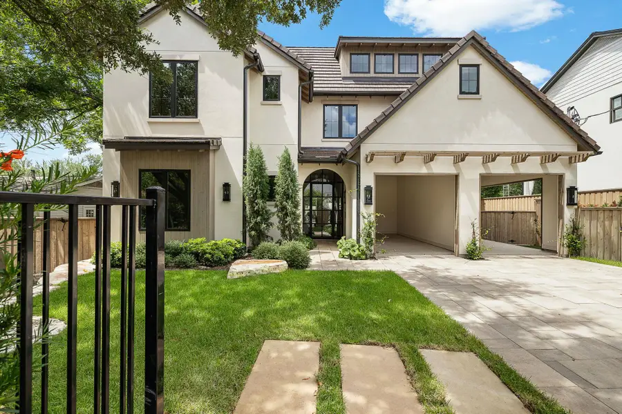 2705 Warren St, Austin, TX 78703 - #2