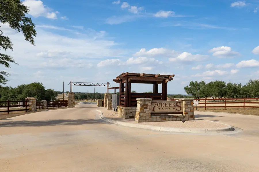 113 Jayhawk Ct, Burnet, TX 78611 - #2