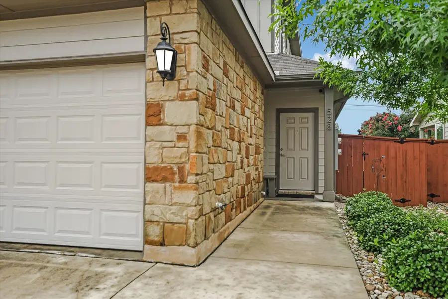 528 High Tech Dr, Georgetown, TX 78626 - #2