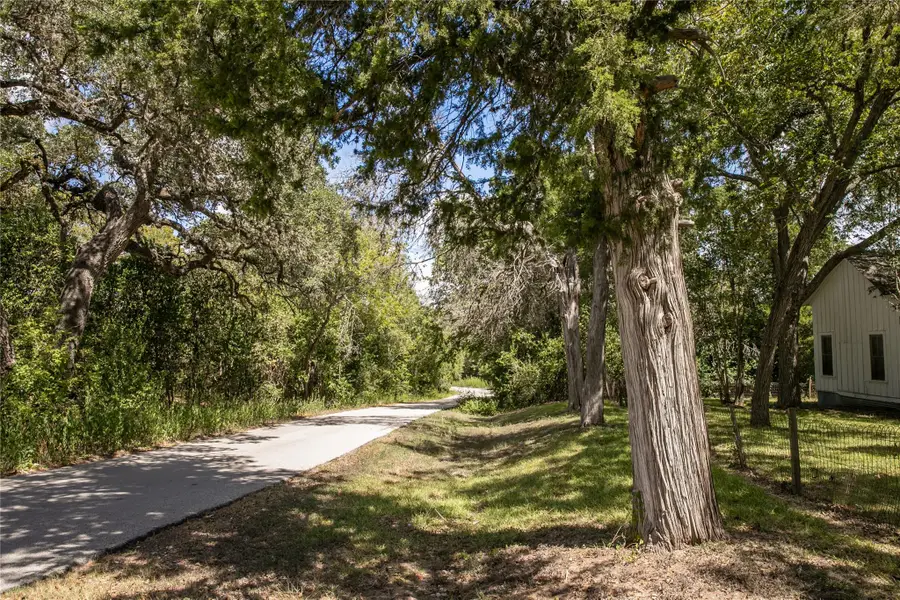 12819 W Burton St, Burton, TX 77835 - #2