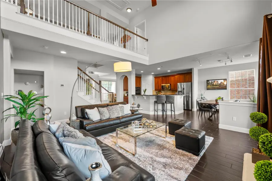 108 Whitley Dr, Austin, TX 78738 - #2