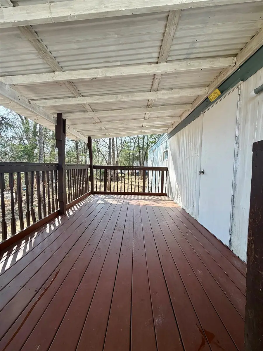 109 Seminole Dr, Smithville, TX 78957 - #2