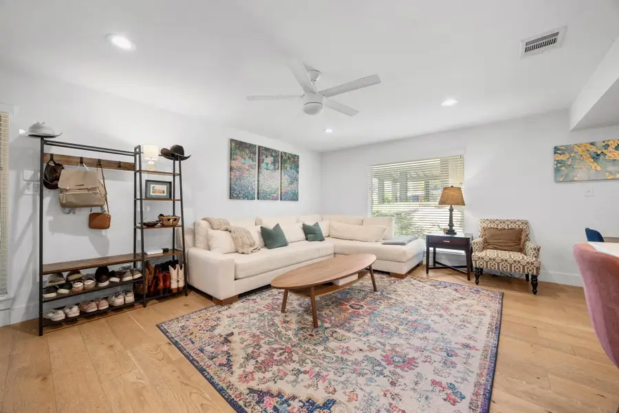 3402 Dolphin Dr #A, Austin, TX 78704 - #2