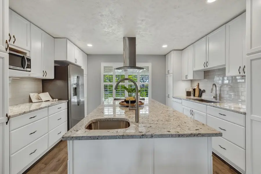 115 Oak Ridge Dr, San Marcos, TX 78666 - #3