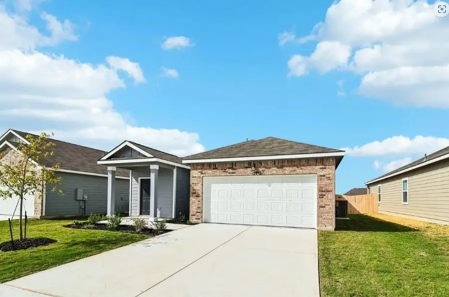 126 Sunview Dr, Hutto, TX 78634 - Image #2