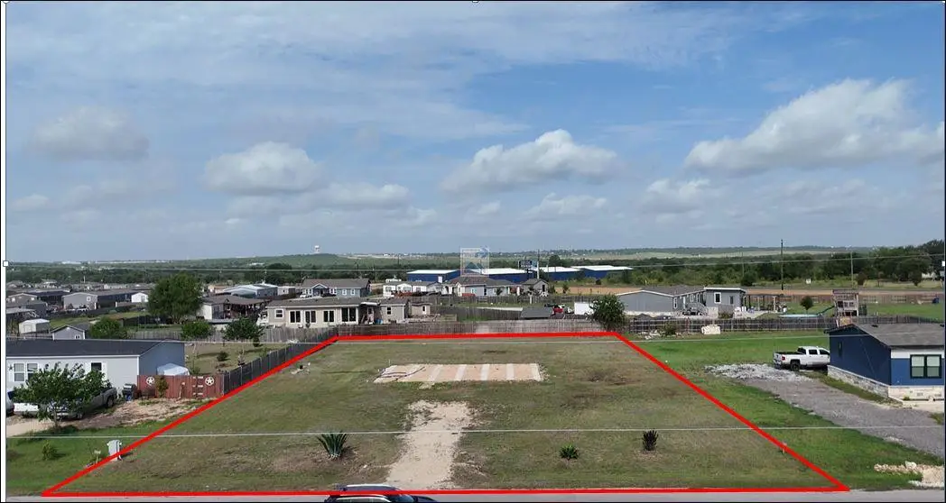 258 Arrowhead Cv, Kyle, TX 78640 - #1