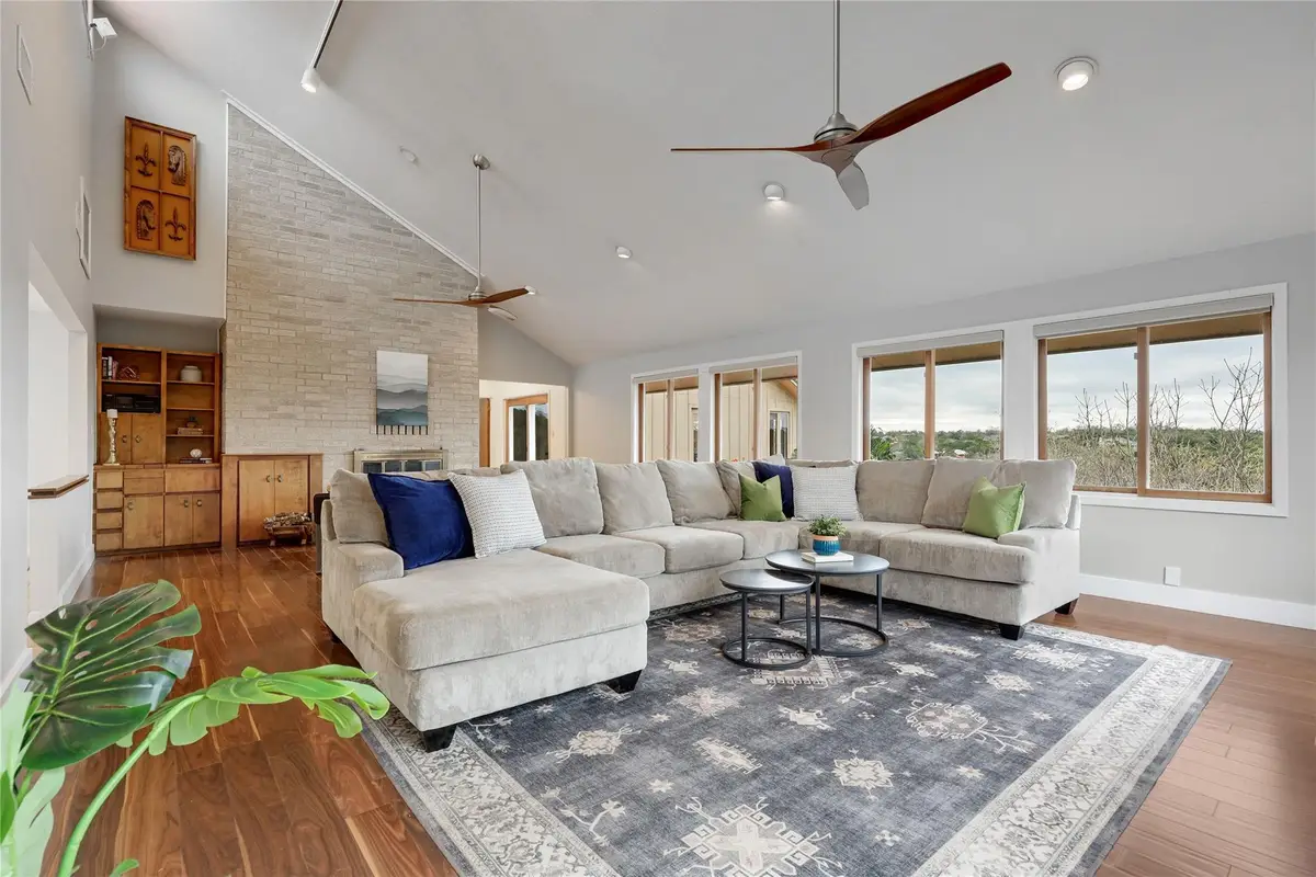 18205 Ridge Rd, Lago Vista, TX 78645 - #1